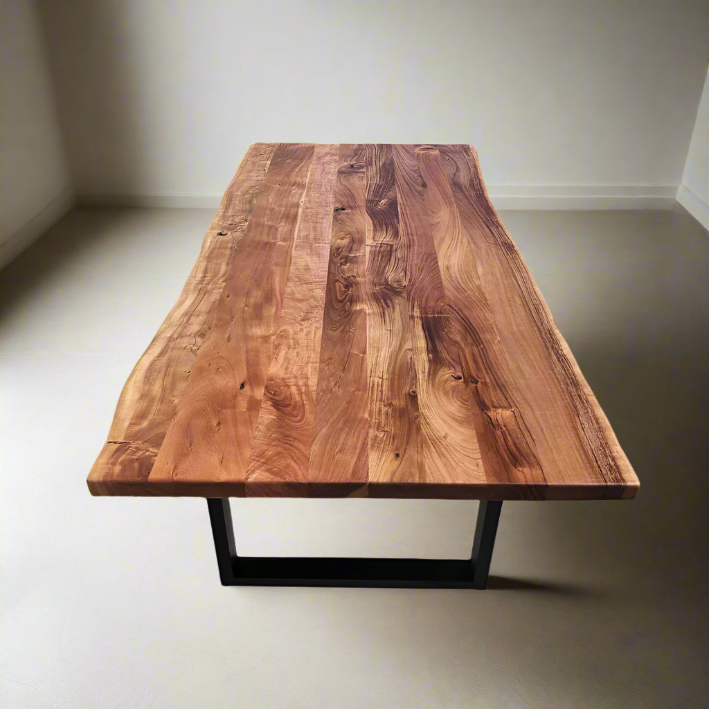 Ternis Dining Table
