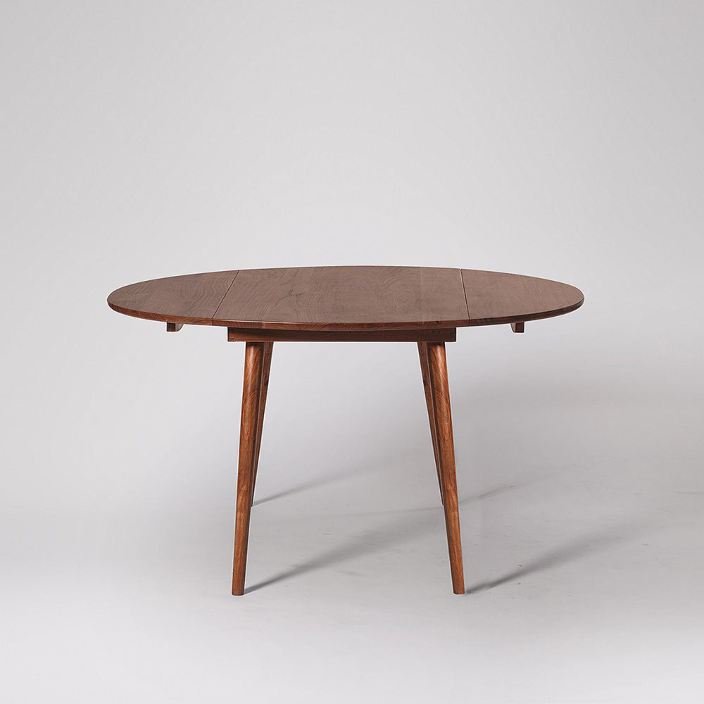 Round Extendable Dining Table